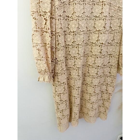 ⭐️ 3/$20 Eliza J Crochet Floral Sheath Dress Size 2 Cream Long Sleeve - Picture 4 of 10